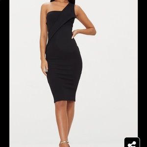 Black One Shoulder Midi dress
